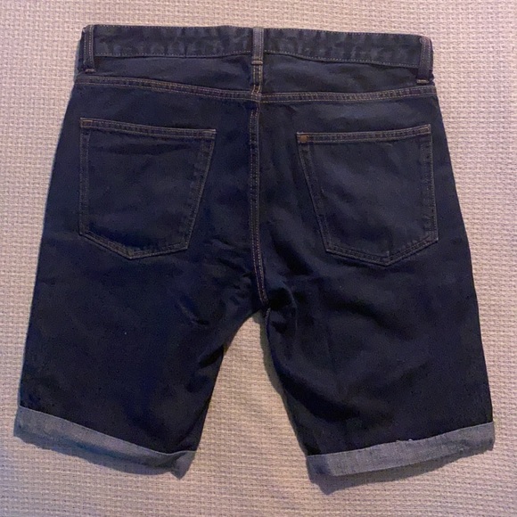Men’s Dark Blue H&M Jean Shorts Low Waist W32 - Picture 2 of 3